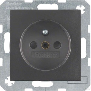 Berker Steckdose mit Schutzkontakt B. 1/B. 6768761606